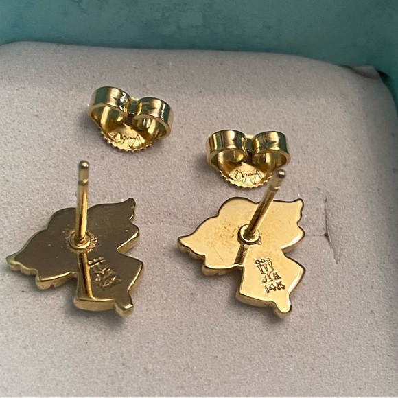 Retired James Avery 14k solid yellow gold Angel earrings - Picture 4 of 5